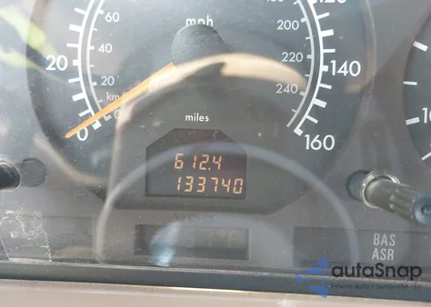 1998 Mercedes-Benz S 420 z USA, uszkodzony, nr VIN WDBGA43G7WA388390